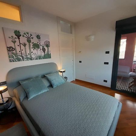 Bilocale Vista Mare Con Terrazzo-Porto Antico- Parcheggio Scontato Apartment Genoa Exterior photo