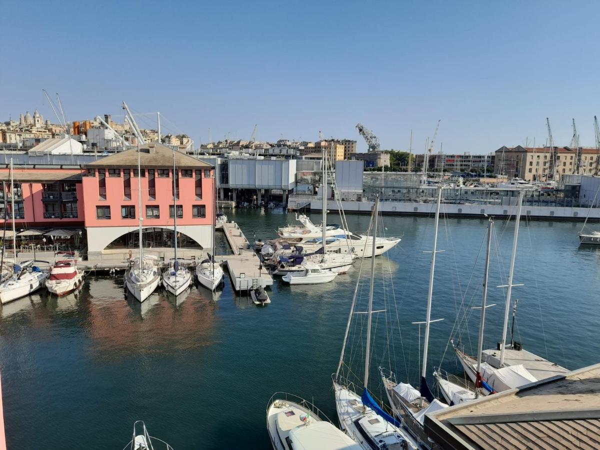 Bilocale Vista Mare Con Terrazzo-Porto Antico- Parcheggio Scontato Apartment Genoa Exterior photo